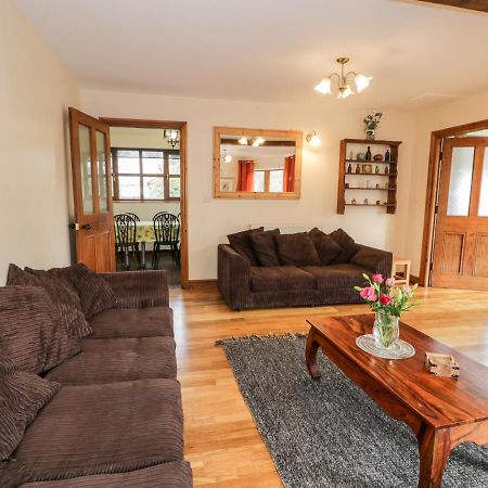 Ddol Helyg Farmhouse Llanrug Extérieur photo